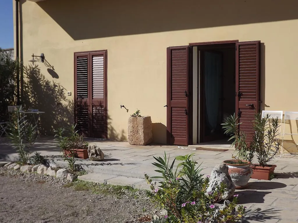 Tenuta Litta - Masseria Lizza Bed & Breakfast Lecce