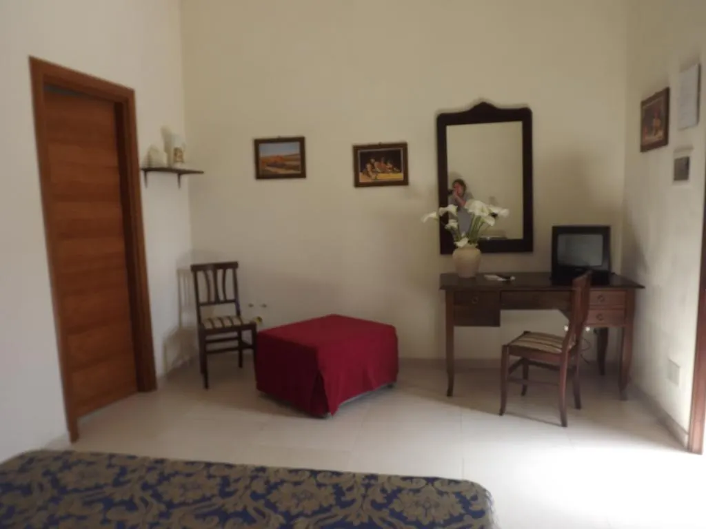 Tenuta Litta - Masseria Lizza Bed & Breakfast Lecce 0*,  Italy
