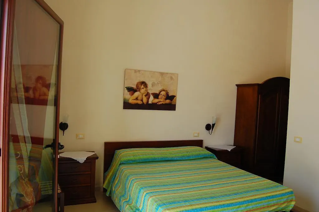 Tenuta Litta - Masseria Lizza Bed & Breakfast Lecce Italy