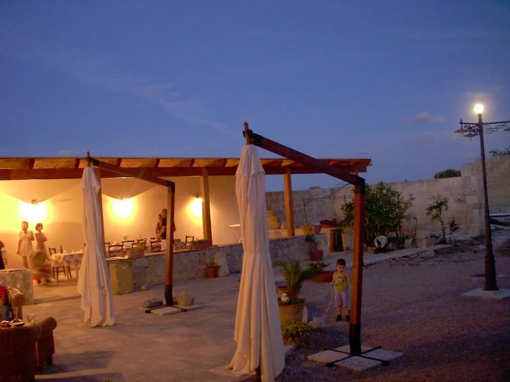 Tenuta Litta - Masseria Lizza Bed & Breakfast Lecce 0*,  Italy
