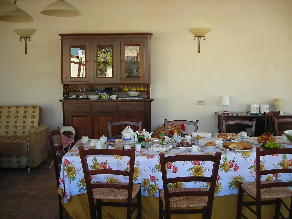 Tenuta Litta - Masseria Lizza Bed & Breakfast Lecce Italy