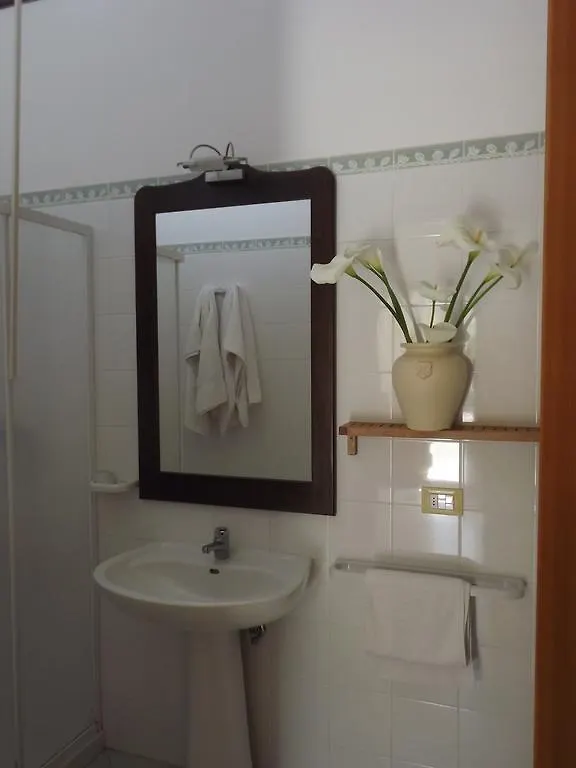 Tenuta Litta - Masseria Lizza Bed & Breakfast Lecce Italy